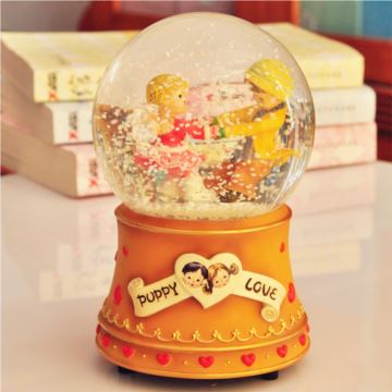 台湾万山WAS情侣溜冰旋转飘雪花水晶球八音盒音乐盒创意情人节礼物送男女