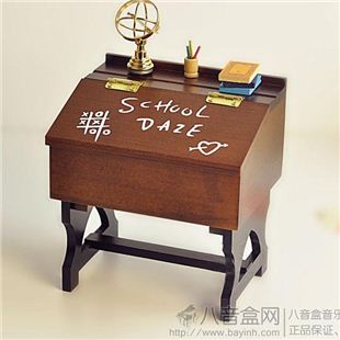 日本进口Sankyo18音木质课桌八音盒音乐盒 天空之城 创意生日礼品送同学