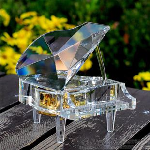 雷曼士18音水晶钢琴八音盒音乐盒YB8C25创意送女生日情人节礼物精品