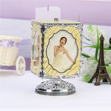 韵升照片相框音乐盒八音盒创意送女生日结婚庆礼物家居摆件装饰品