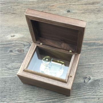 雷曼士18音高档胡桃木木质八音盒音乐盒YB8MY8创意生日结婚礼物定制刻字